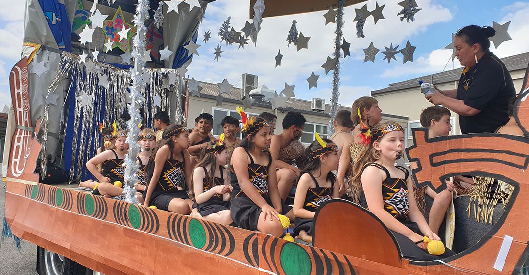 photo_gallery-cultural-float